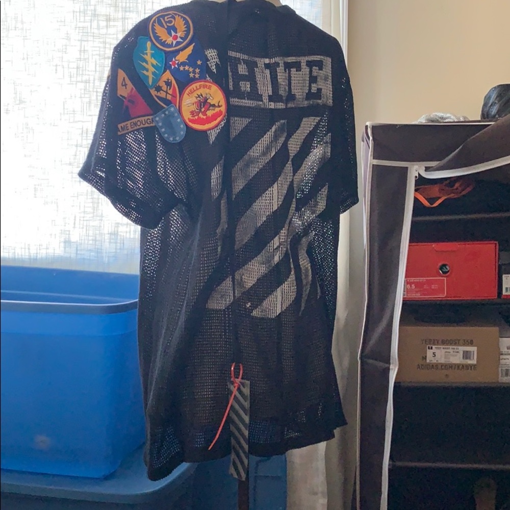 off white men’s t shirt